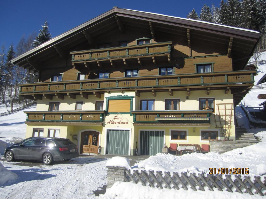 Haus Alpenland Hotell Wagrain Exteriör bild