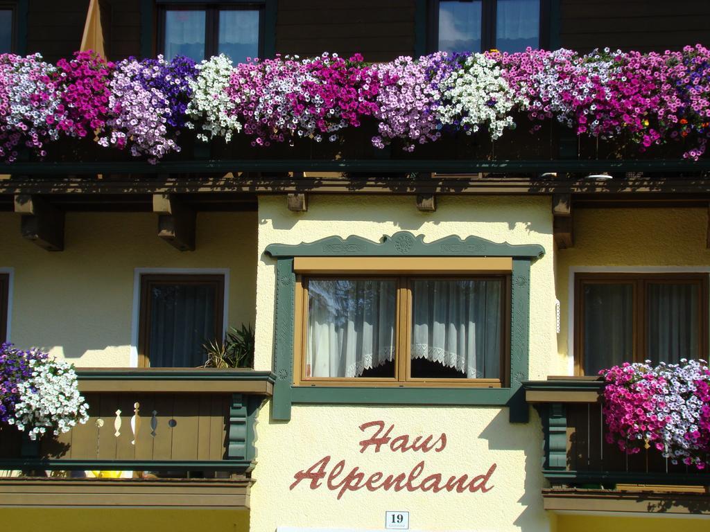 Haus Alpenland Hotell Wagrain Exteriör bild